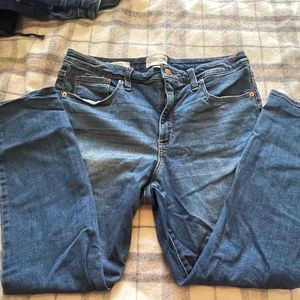 Universal thread jean